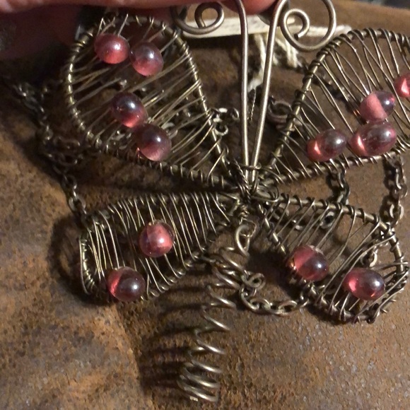 Vintage Butterfly Necklace - Picture 3 of 4